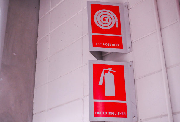 Placas e Sinalizações de Segurança